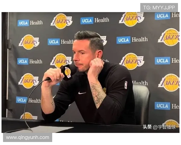 洛杉矶快船激战即将上演 球迷期待新赛季强劲对决